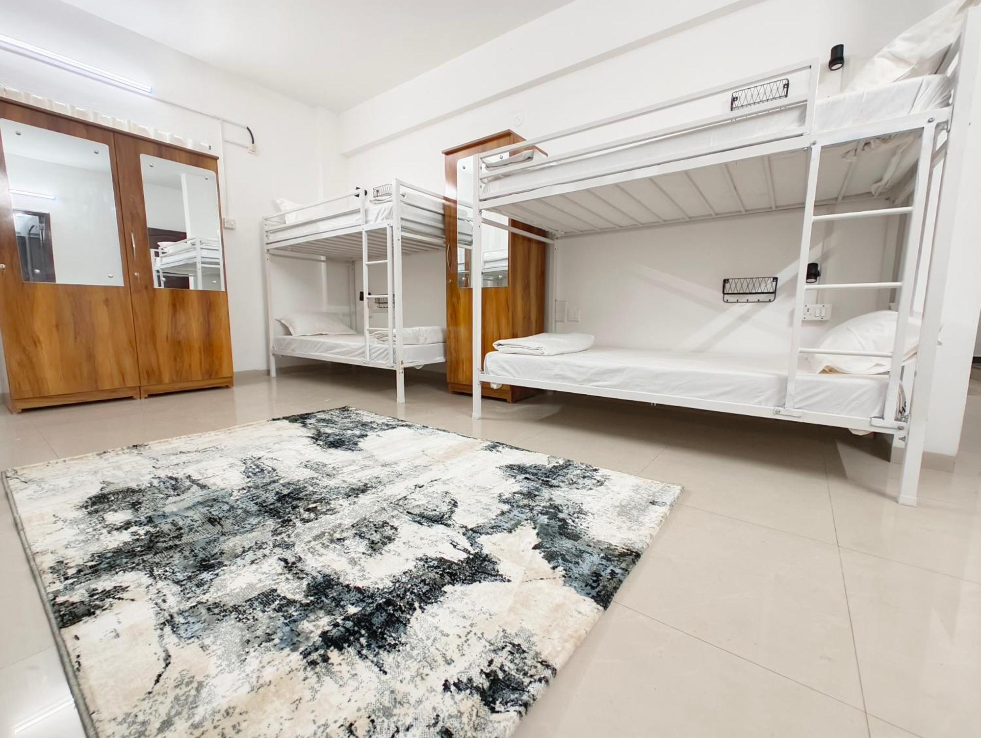 Hoshtel99 - Lux - Stay, Cowork And Cafe - Luxurious Bungalow Pune Bagian luar foto